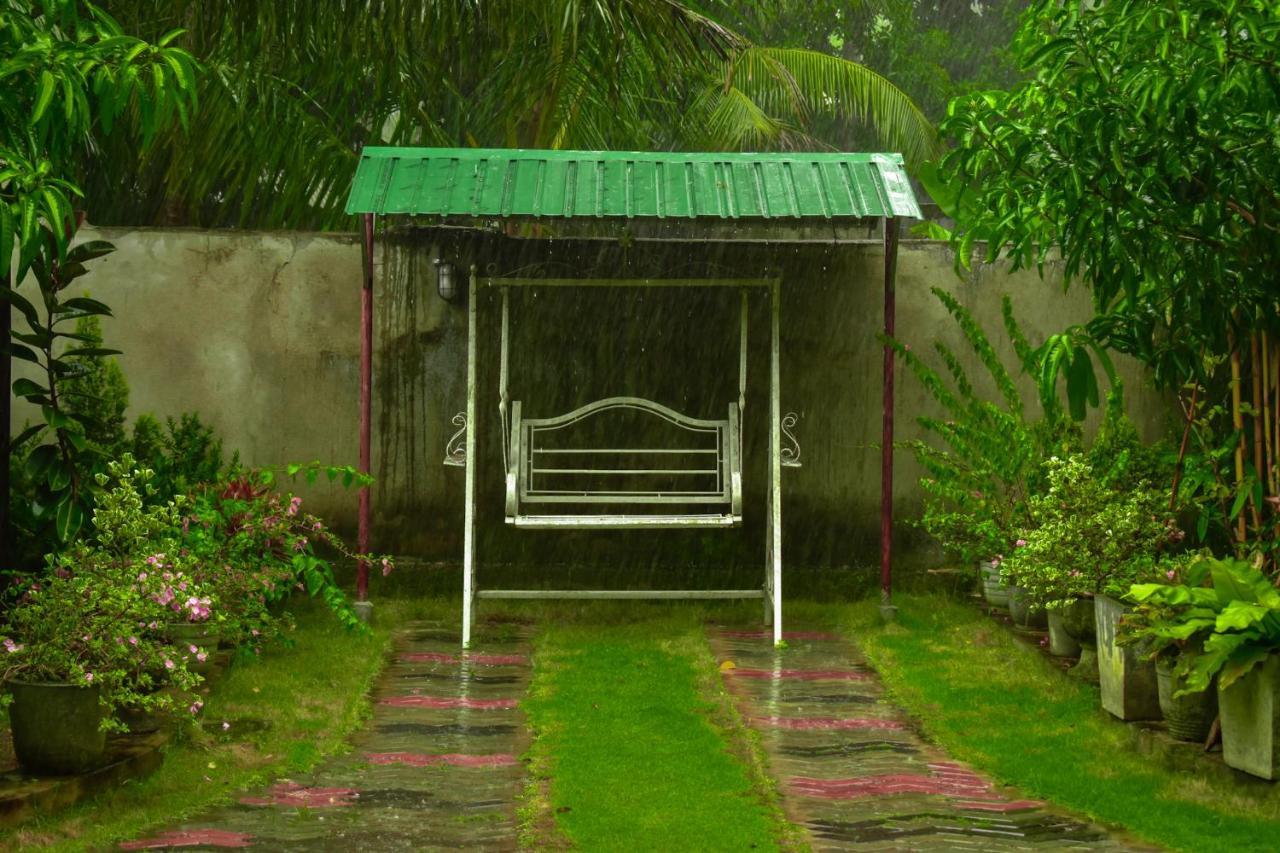 Geethani Tourist Home Polonnaruwa Ngoại thất bức ảnh