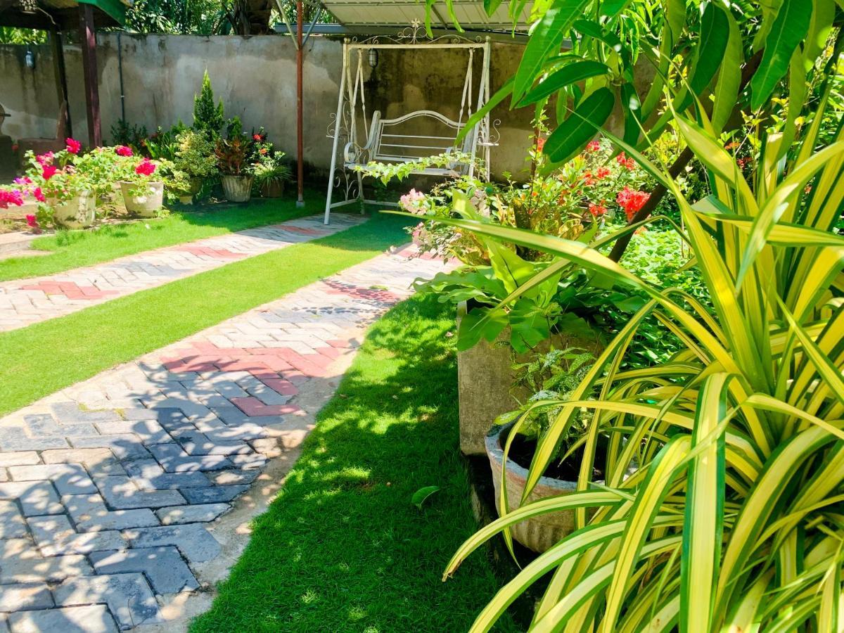 Geethani Tourist Home Polonnaruwa Ngoại thất bức ảnh
