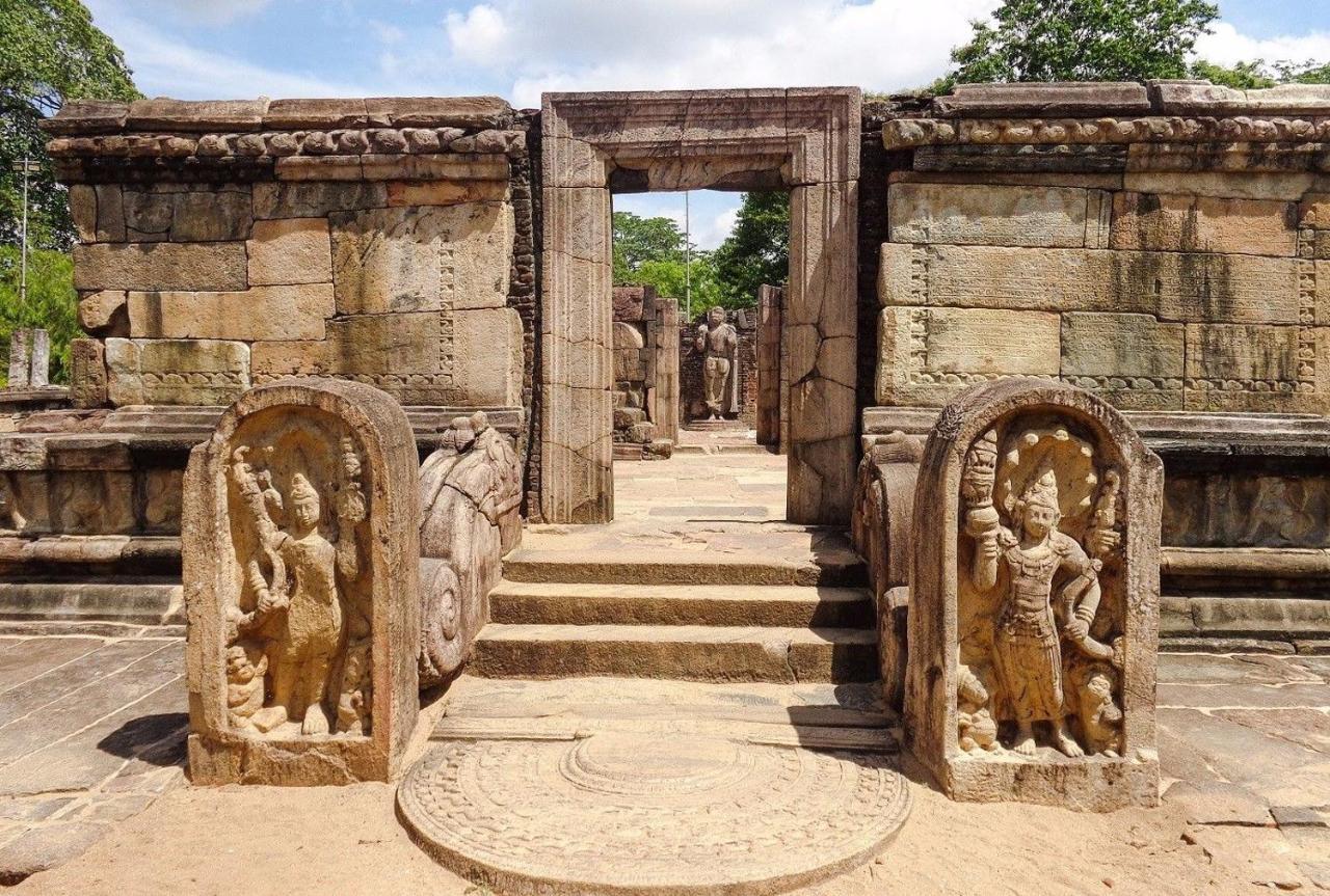 Geethani Tourist Home Polonnaruwa Ngoại thất bức ảnh