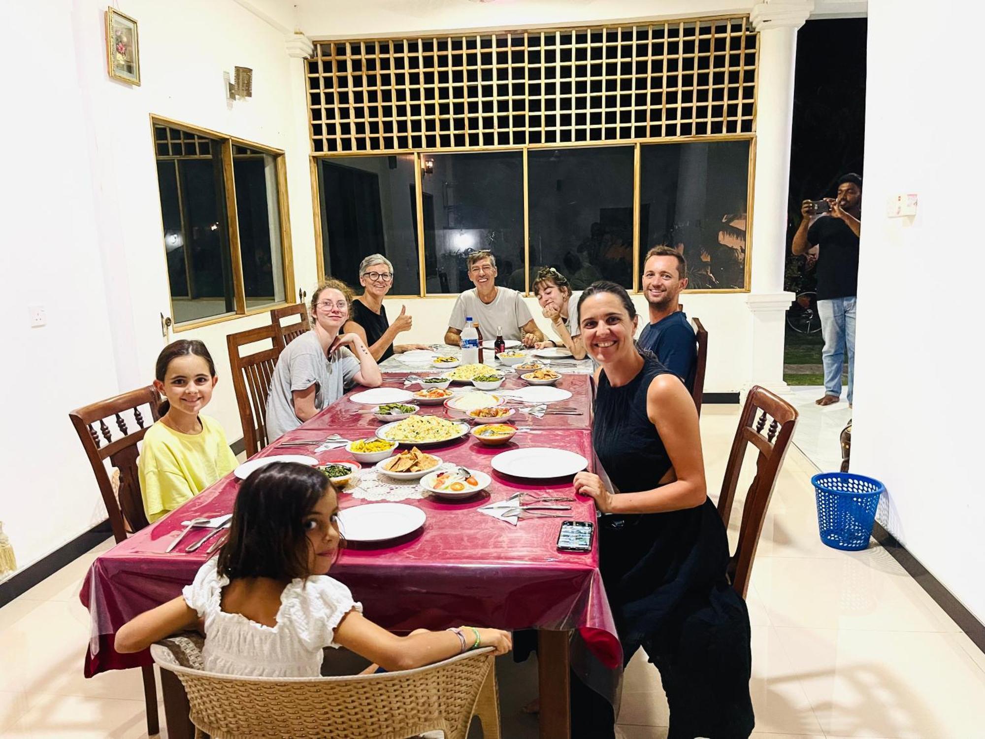 Geethani Tourist Home Polonnaruwa Ngoại thất bức ảnh