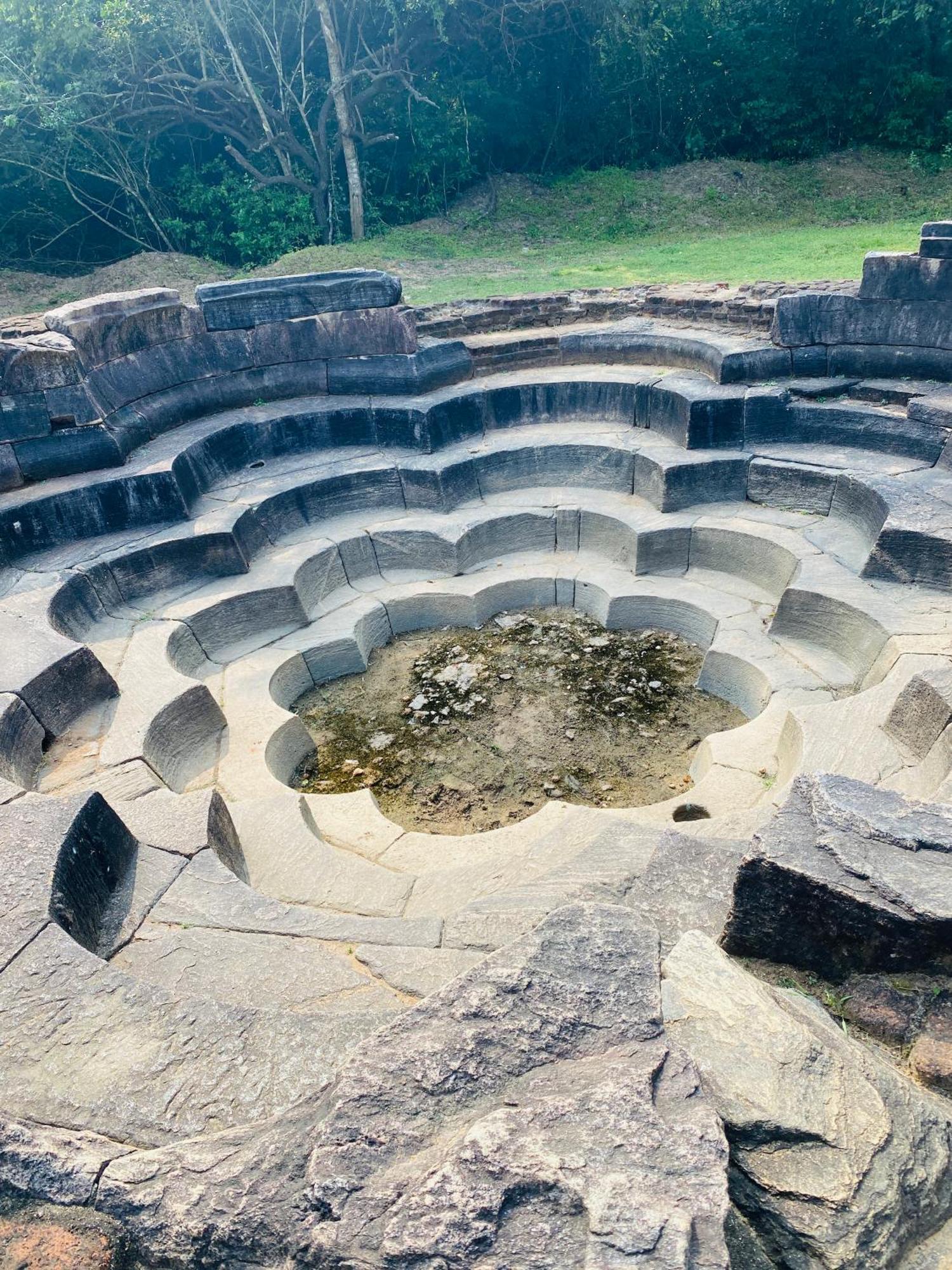 Geethani Tourist Home Polonnaruwa Ngoại thất bức ảnh