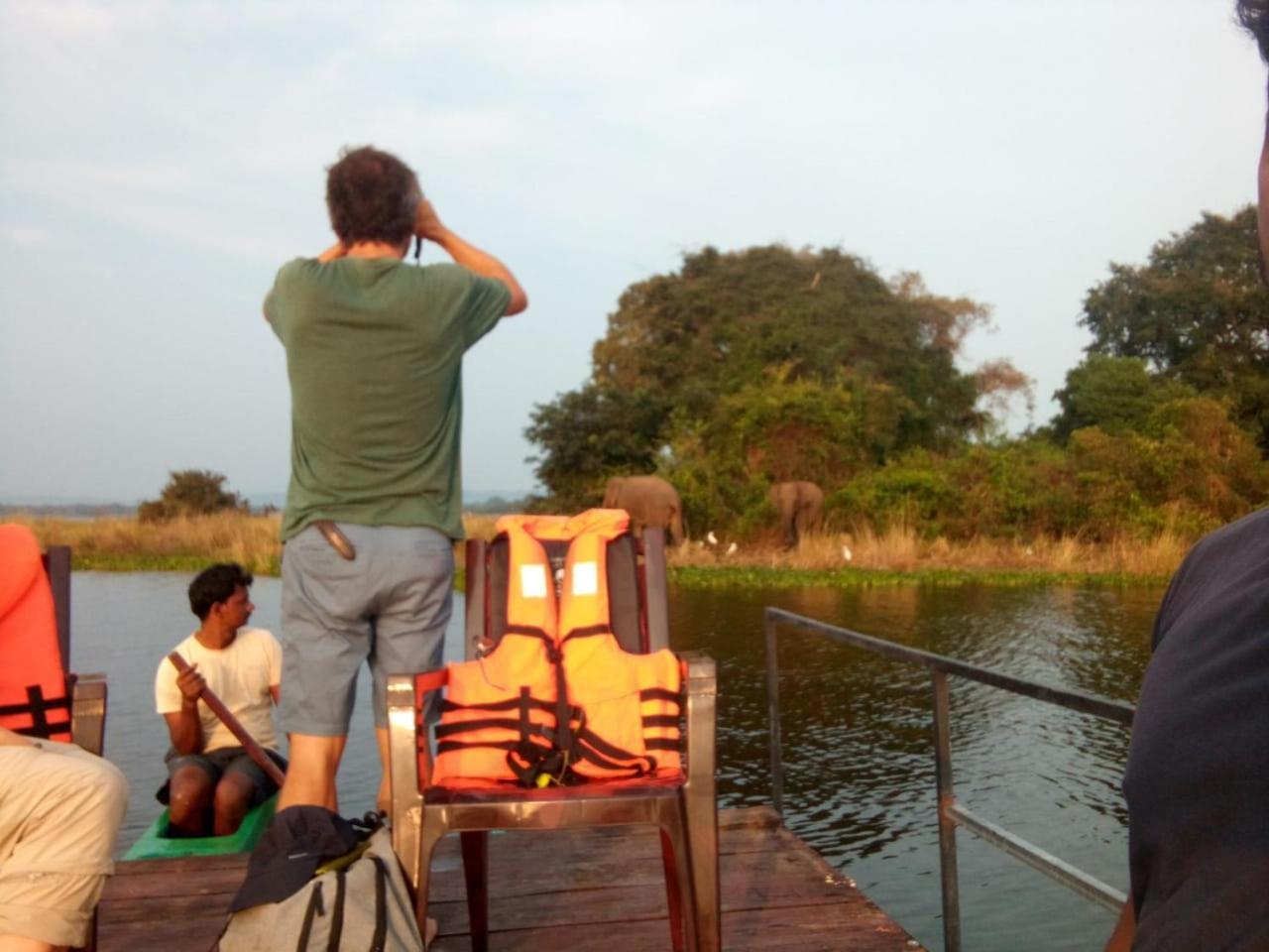 Geethani Tourist Home Polonnaruwa Ngoại thất bức ảnh