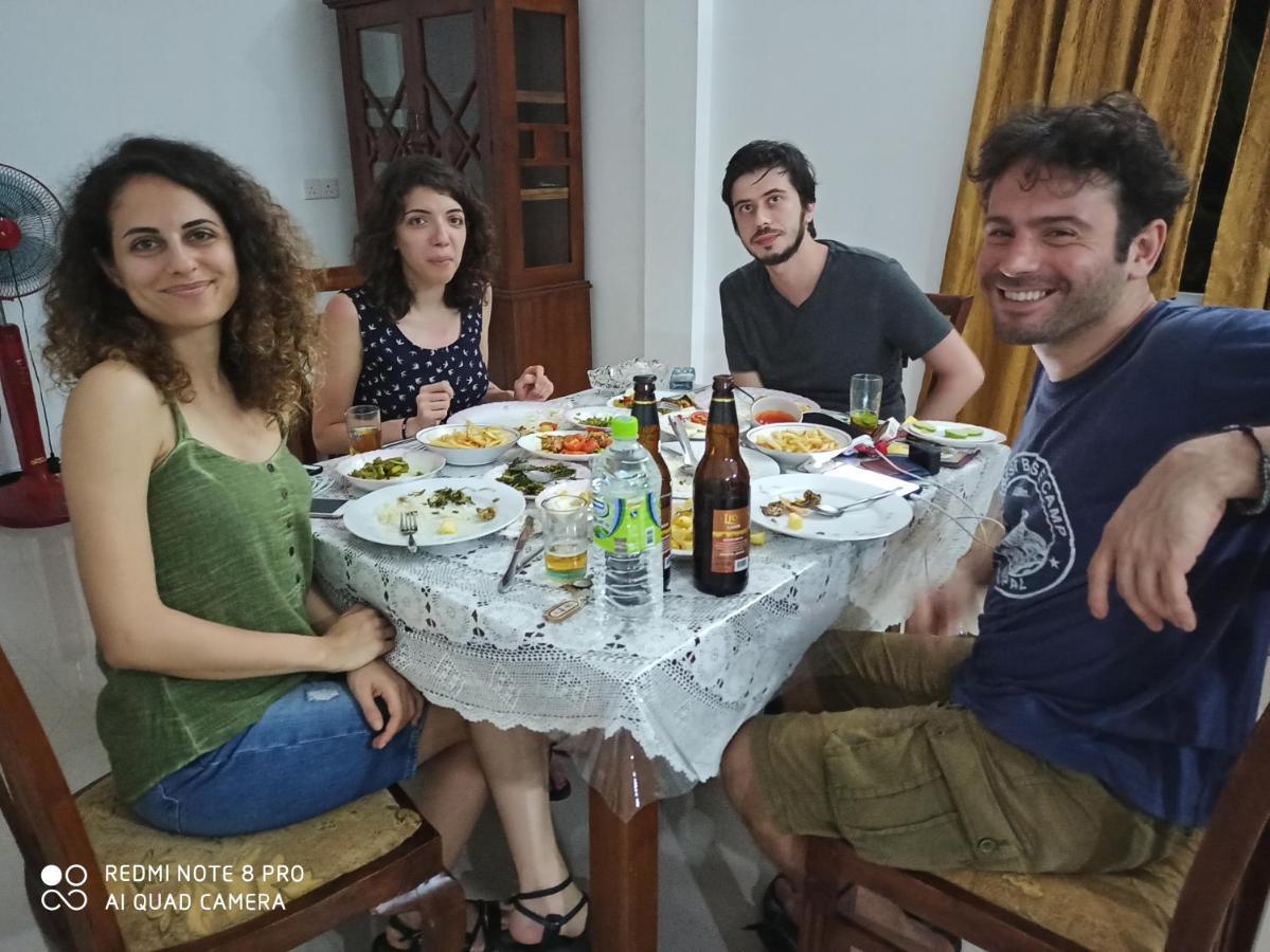 Geethani Tourist Home Polonnaruwa Ngoại thất bức ảnh